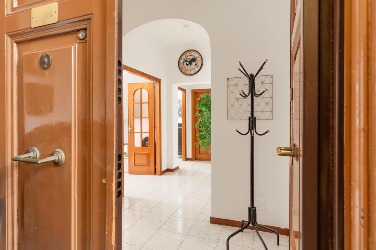 Imperial Nazionale Apartment Rome Luaran gambar