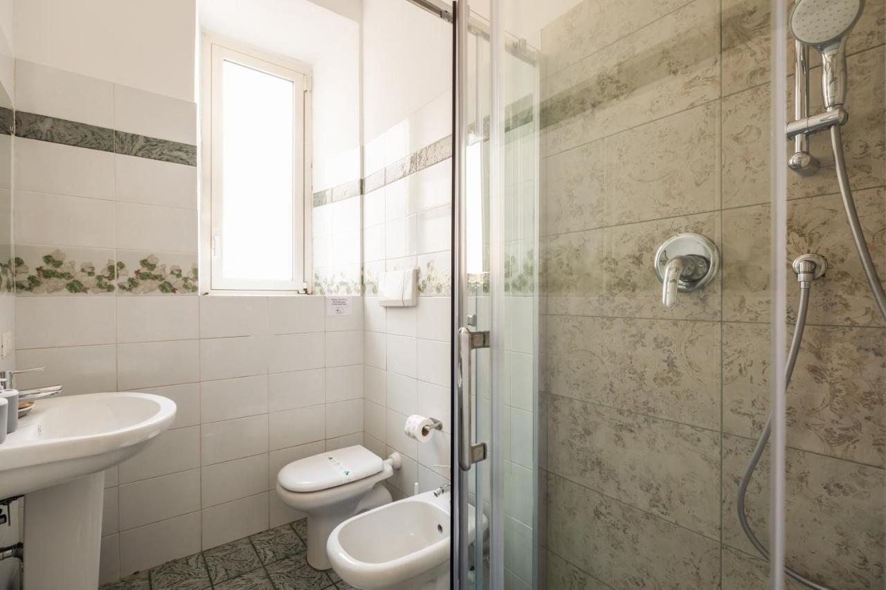 Imperial Nazionale Apartment Rome Luaran gambar