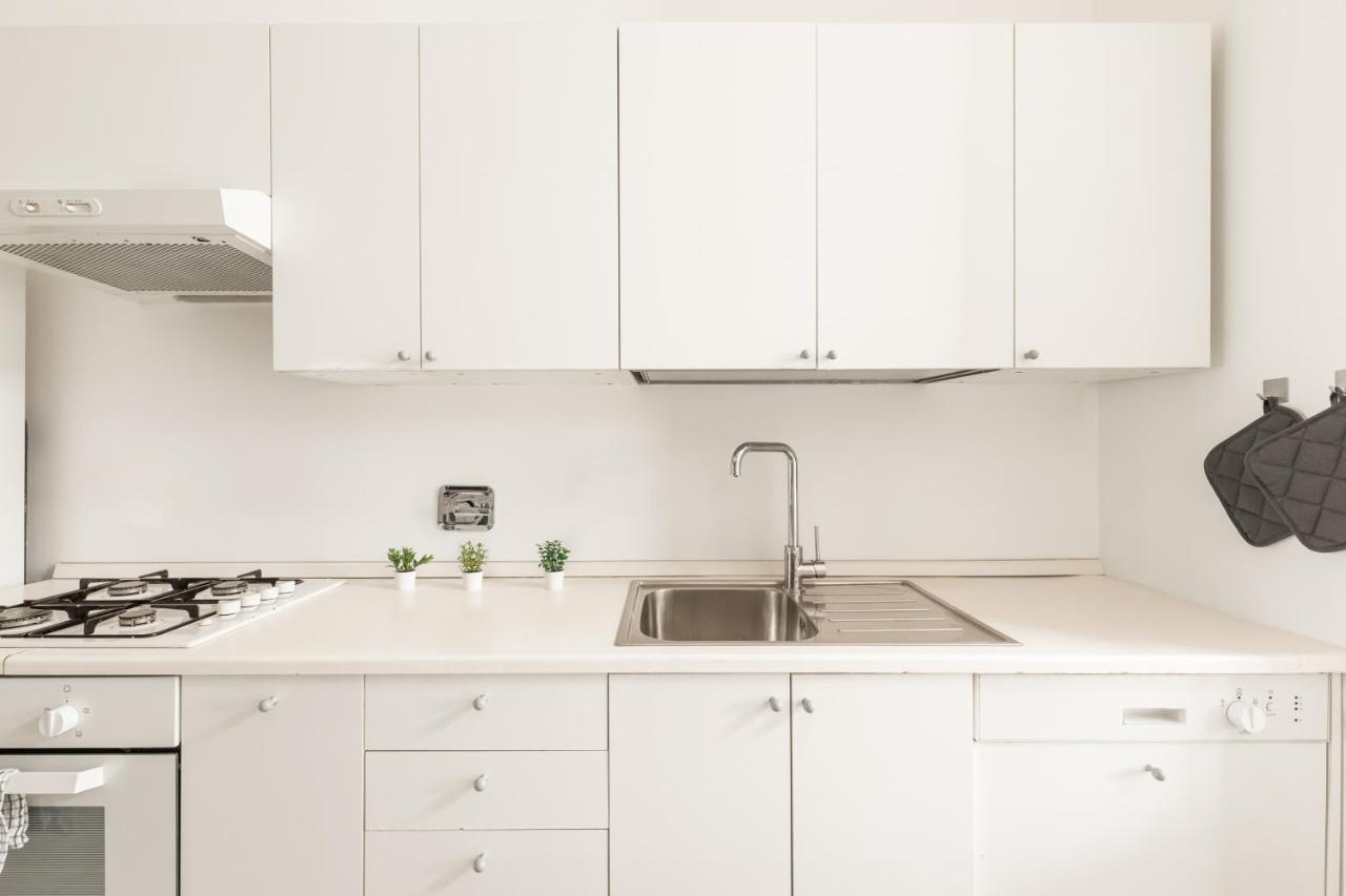 Imperial Nazionale Apartment Rome Luaran gambar