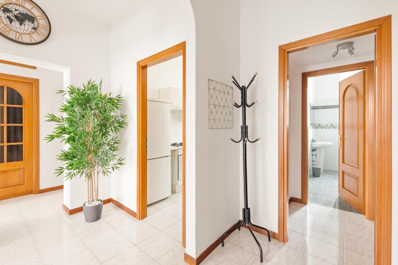 Imperial Nazionale Apartment Rome Luaran gambar